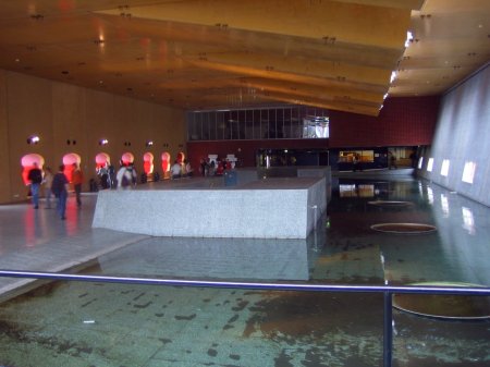 Utrecht,_Uithof_-_Minnaertgebouw,_2nd_floor-20051006-1